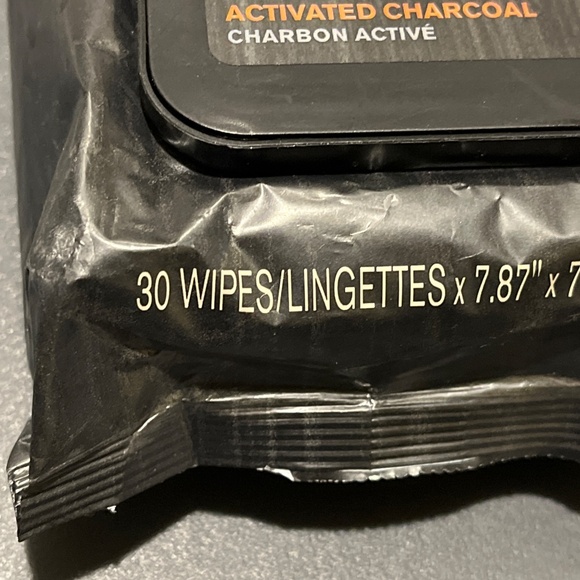 Every Man Jack Activated Charcoal Oil Defense Facial Wipes for Men, 30-ct - Picture 6 of 6
